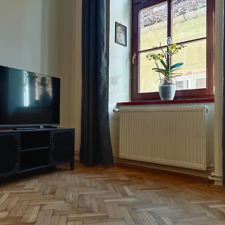 Pif Hirscher Apartment Brașov