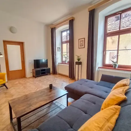 Pif Hirscher Apartment