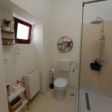 Pif Hirscher Apartment