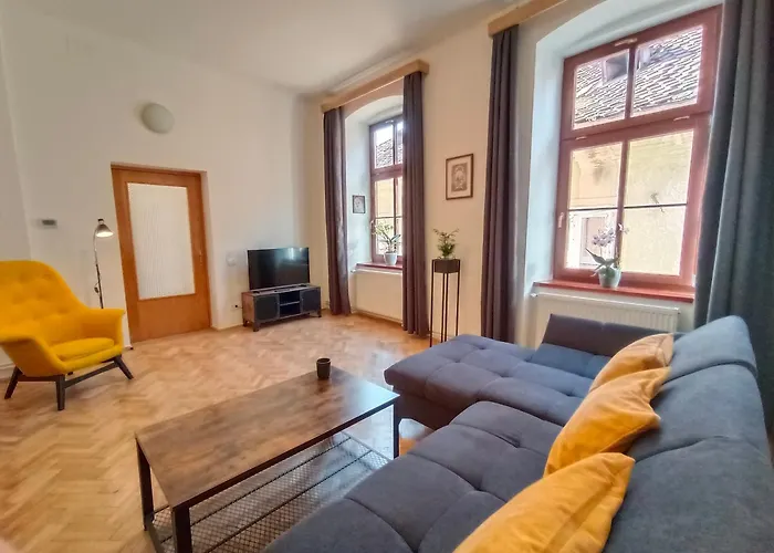 Pif Hirscher Apartment