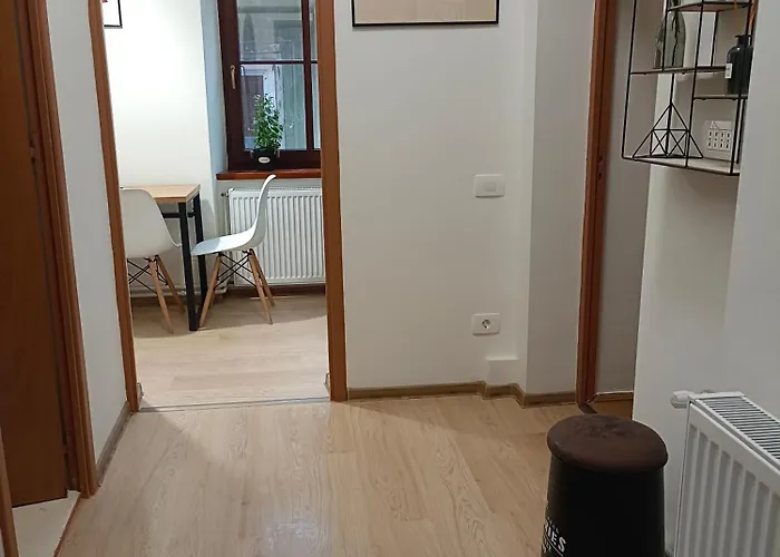 Pif Hirscher Apartment *